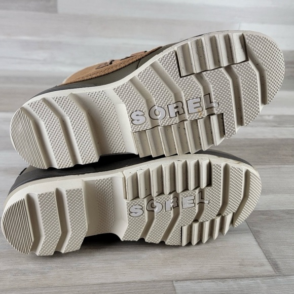 SOREL Tivoli IV Lug Sole Boots Tan/ Olive Green Size 8.5  Excellent condition. - Picture 5 of 12